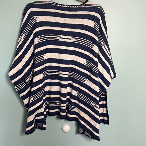 Marine Layer Capetown Wrap XS/S - Picture 7 of 8